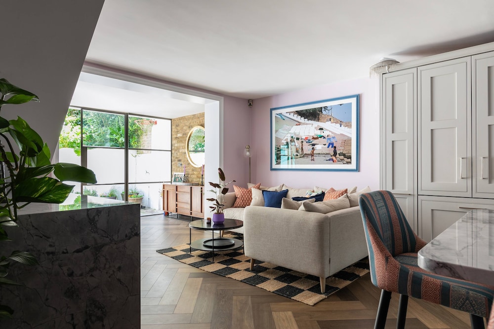 Maida Avenue II by Onefinestay