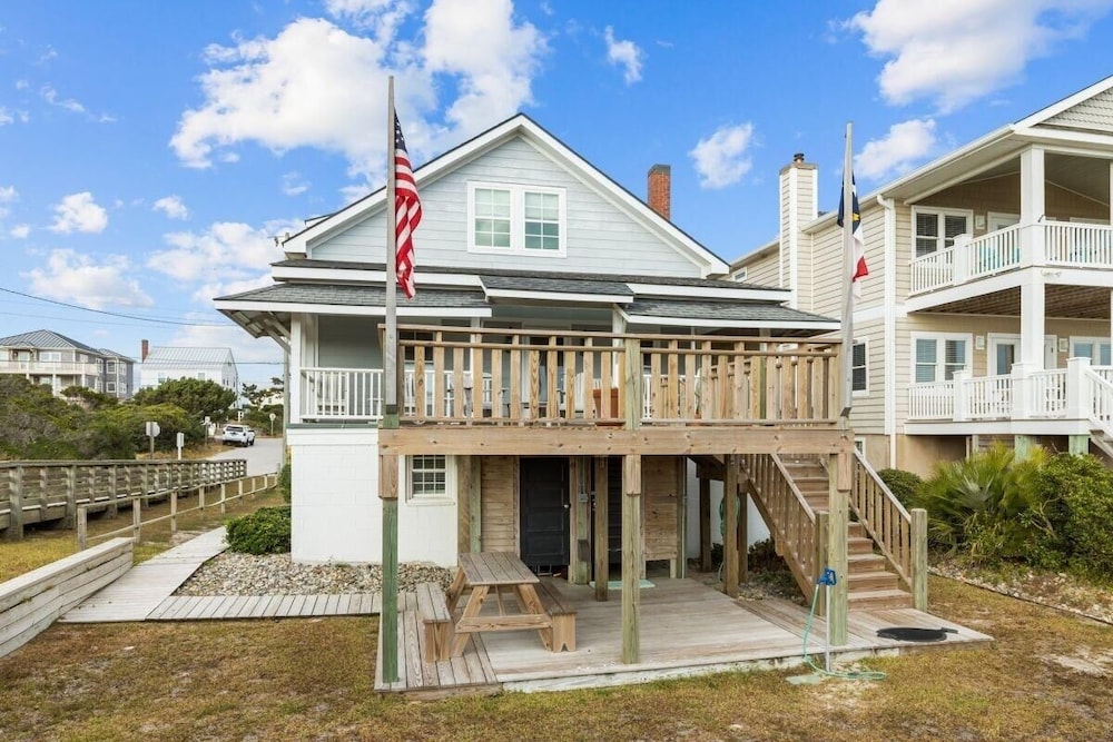 Sunset Shores 5 Bedroom Home