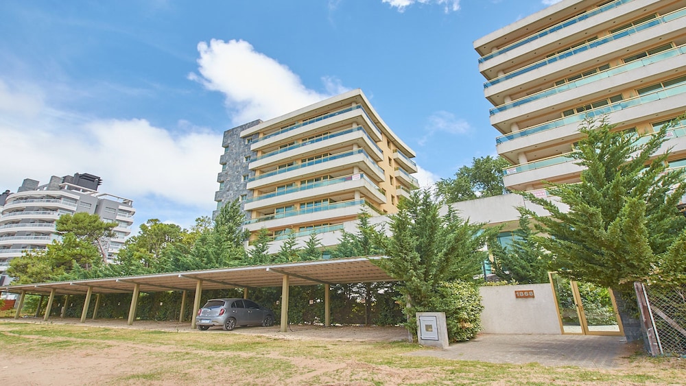 Hotel Albar Club de Mar - Image 1