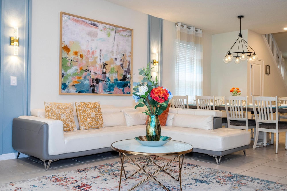 4462 KR - Spacious Resort Getaway