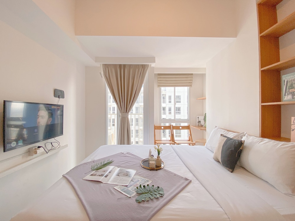 Warm And Good Studio Room At Tokyo Riverside Pik 2 Apartment