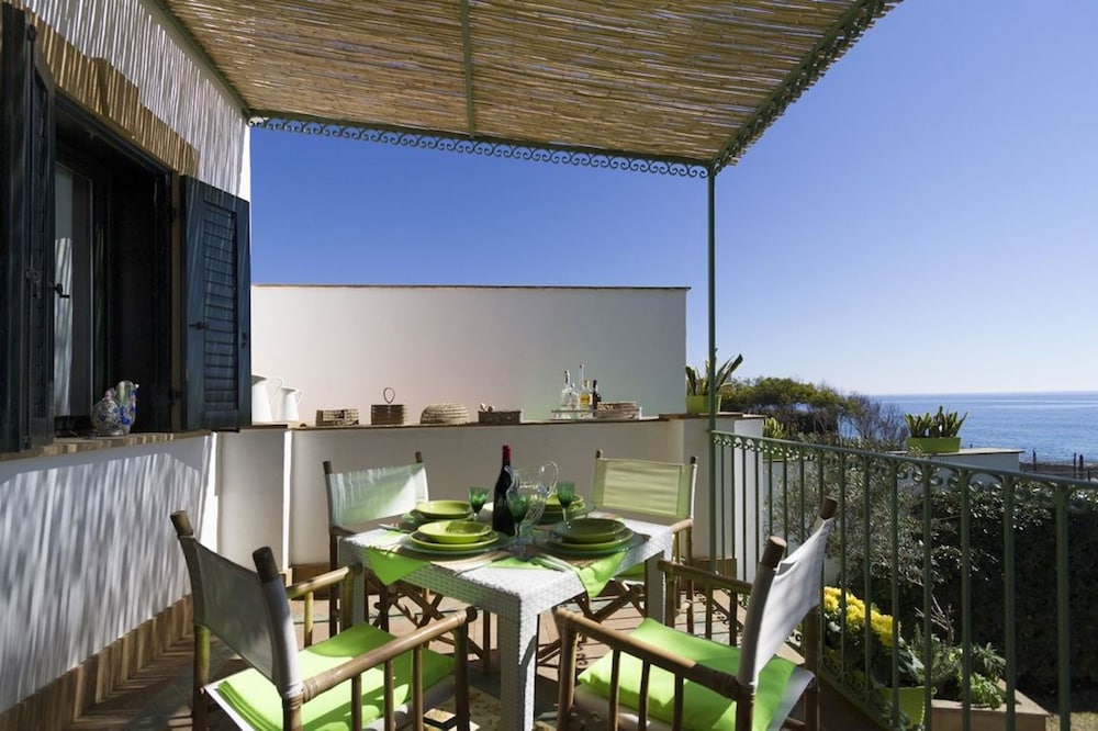 Exclusive Villa in Fontane Bianche - Beahost