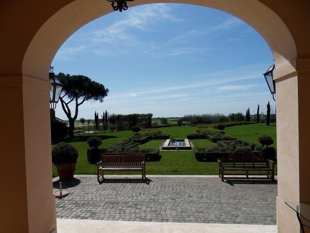 Casale di Tormaggiore Villa and Country Suites