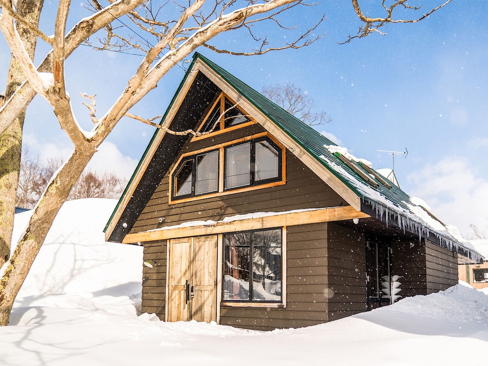 Momiji Lodge - Image 1