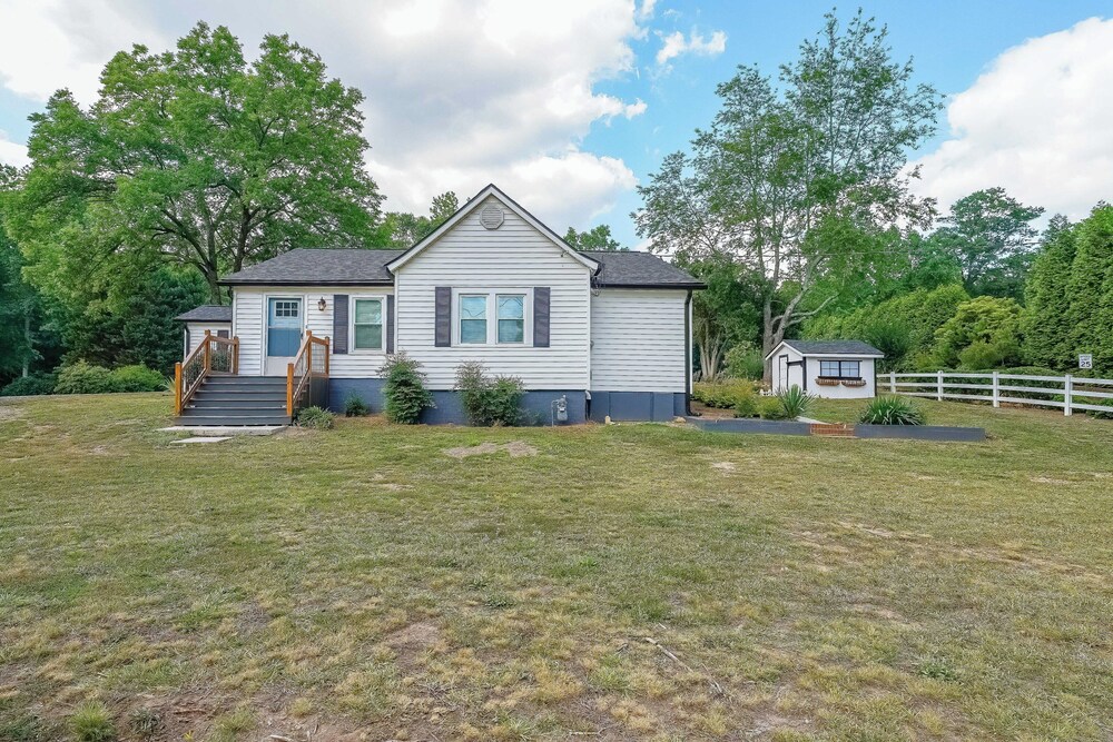 Kennesaw Cottage