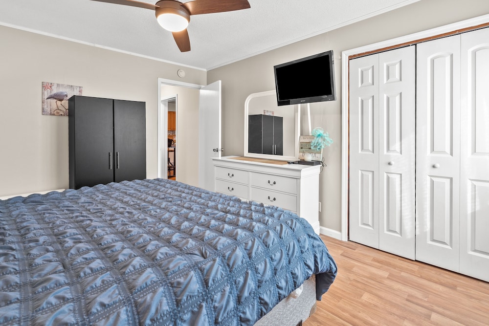 A Place At The Beach 3i 2 Bedroom Condo by RedAwning view 3