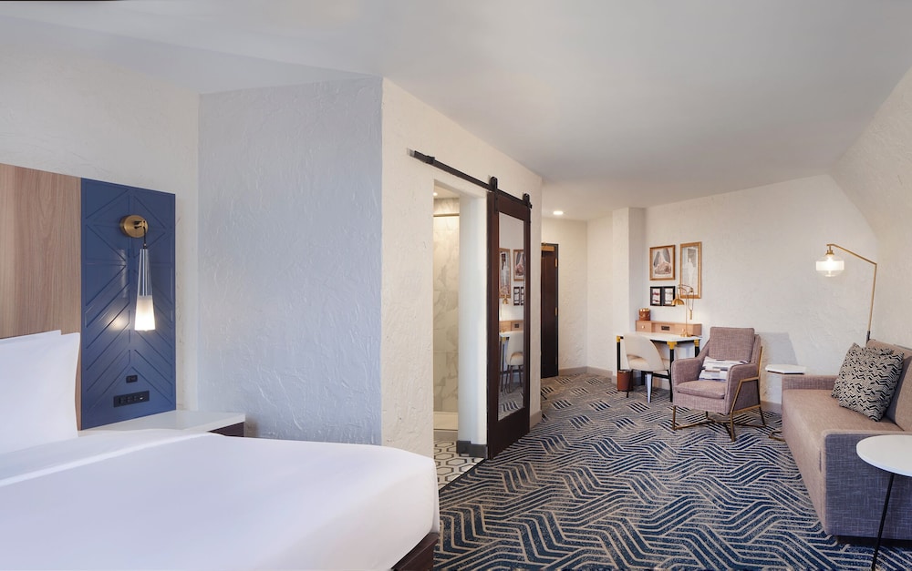 Hotel Royer Urbana Champaign, Tapestry Collection by Hilton
