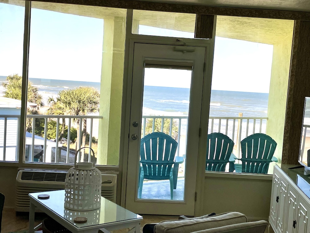 Symphony Beach Club