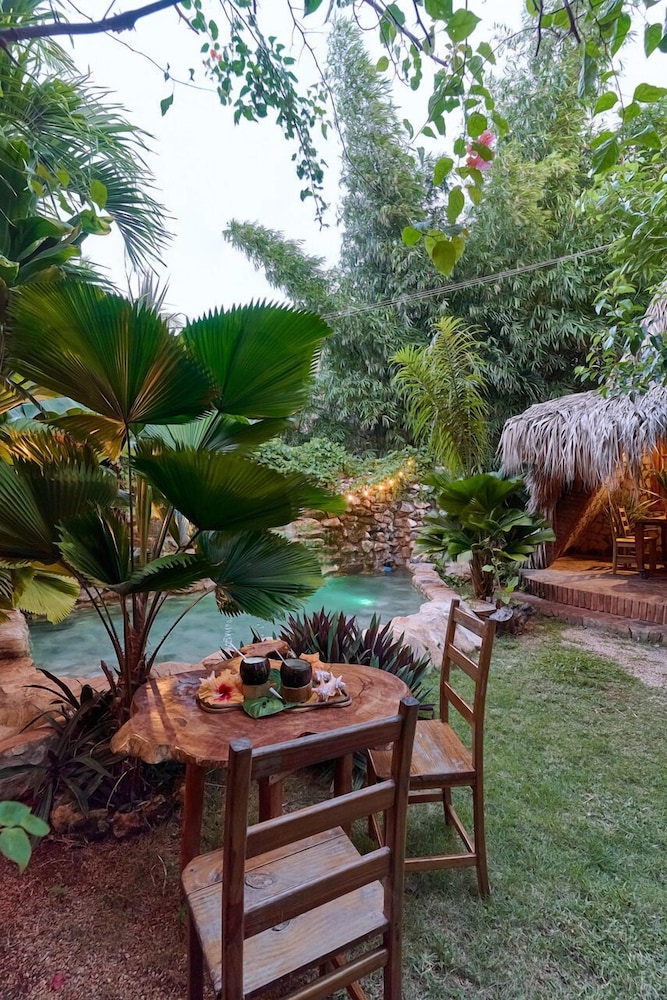 CHALET TROPICAL Hotel & Restaurant-Pizzeria