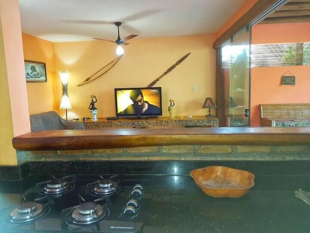 Casa de Temporada Felicidade, 38 Hóspedes, 2 Piscinas, 9 Suítes e 2 Churrasqueiras em Itacaré Bahia