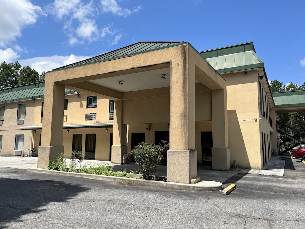 Royal Inn & Suite