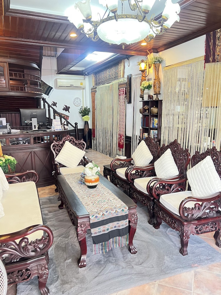 Luang Prabang Bakery & Guest House