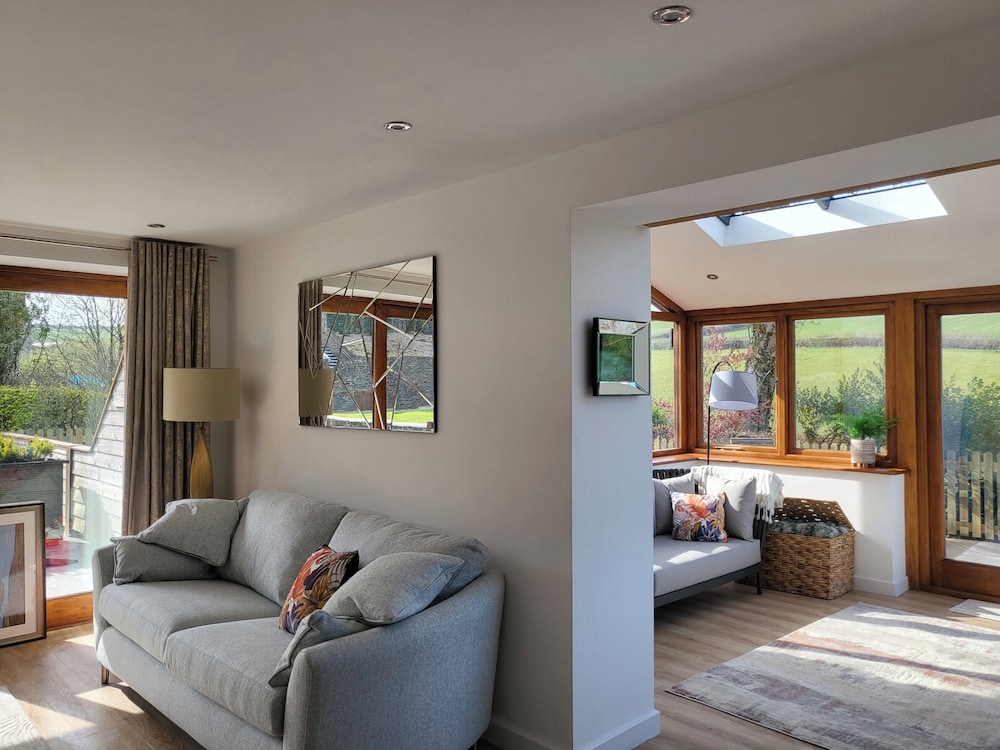 Luxury Dog Friendly Cottage - Golf & Spa Breaks