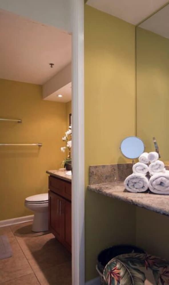 Tropical Studios at Marine Surf Waikiki