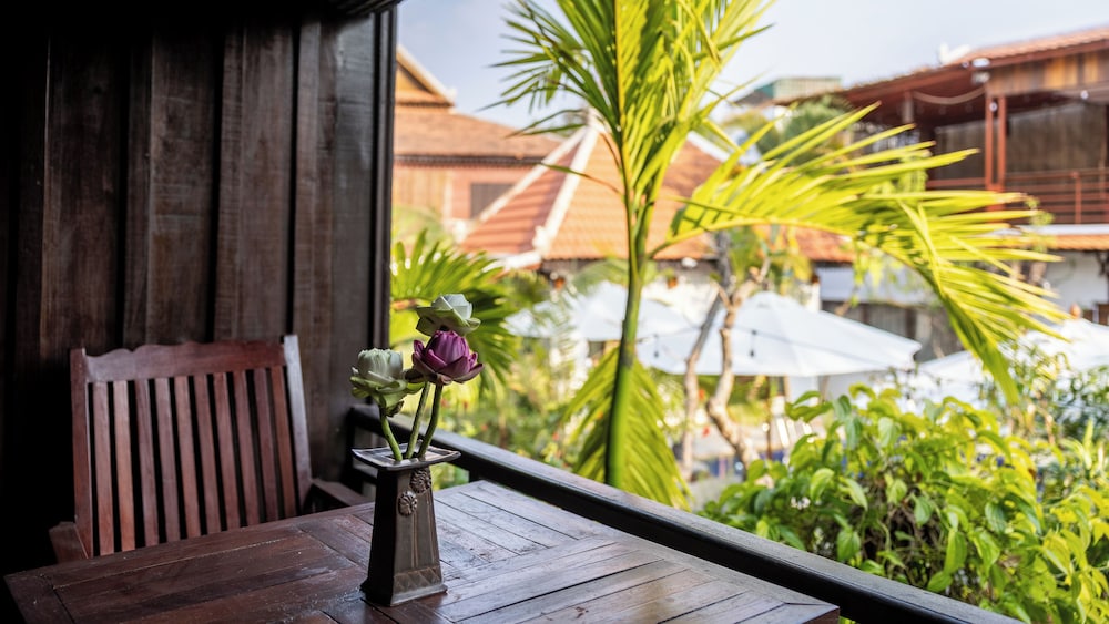 Khmer Lodge