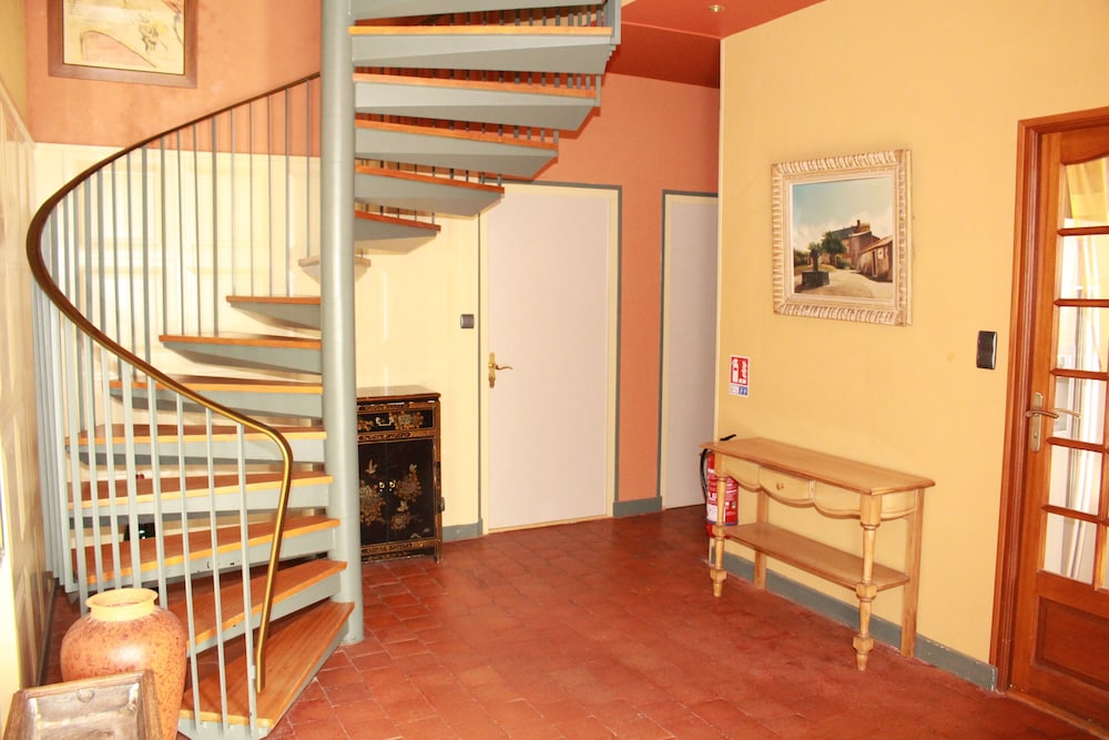Gîtes de Montvaltin view 3