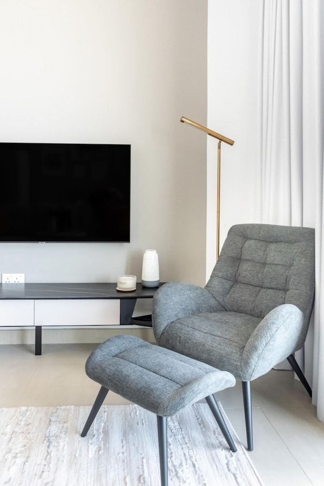 Silkhaus High Floor Connected to Zabeel Mall