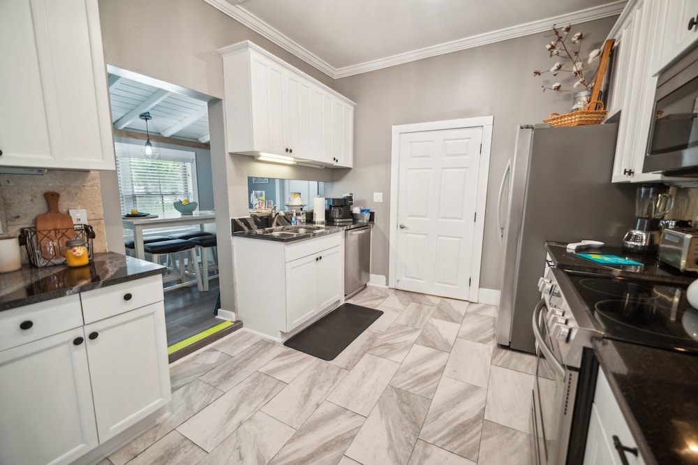 Historic St Augustine Getaway Near Downtown 2 Bedroom Cottage