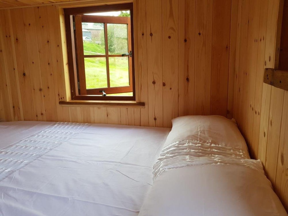Cozy Cabin Retreat - Sleeps 2 & a Child view 2
