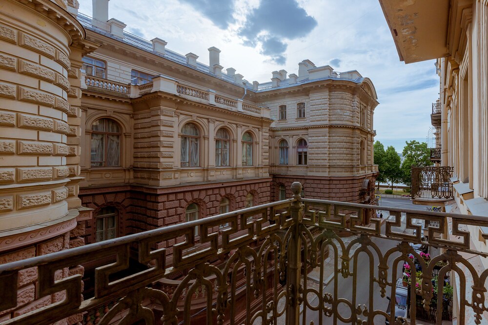 City of Rivers near Hermitage 4 Rooms
