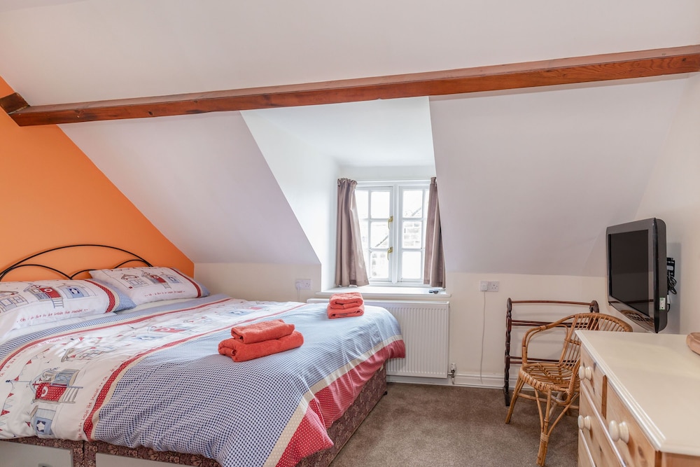 Brincliffe Cottage view 4