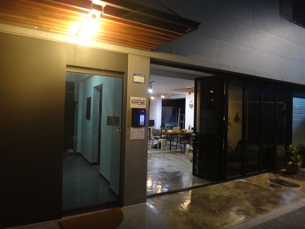 Sunny Hill Hostel Hongdae
