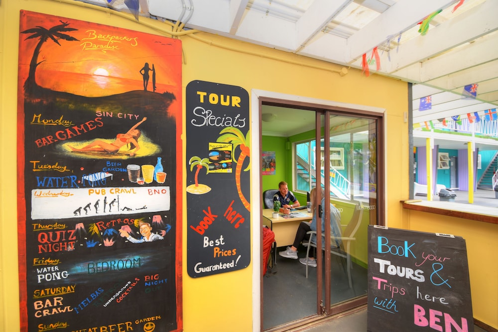 Backpackers In Paradise Resort - Hostel