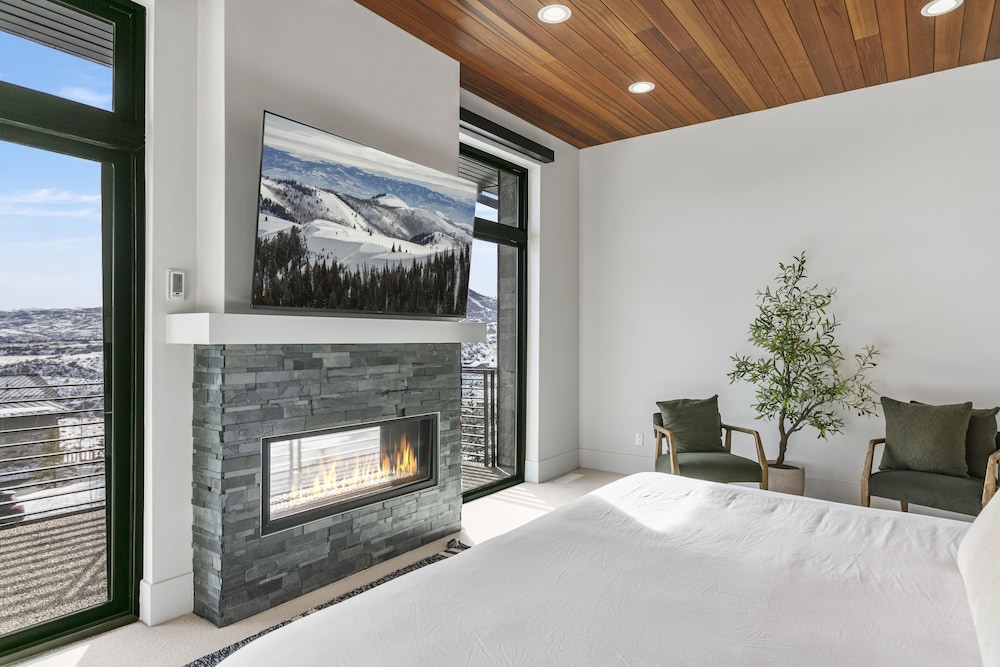 1506 W Orion Way - Skyridge 6 Br Home With Hot Tub 6 Bedroom Home
