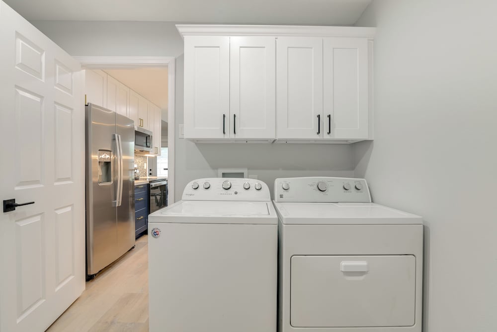 Golf & Get Outside - Family Home in Houston!