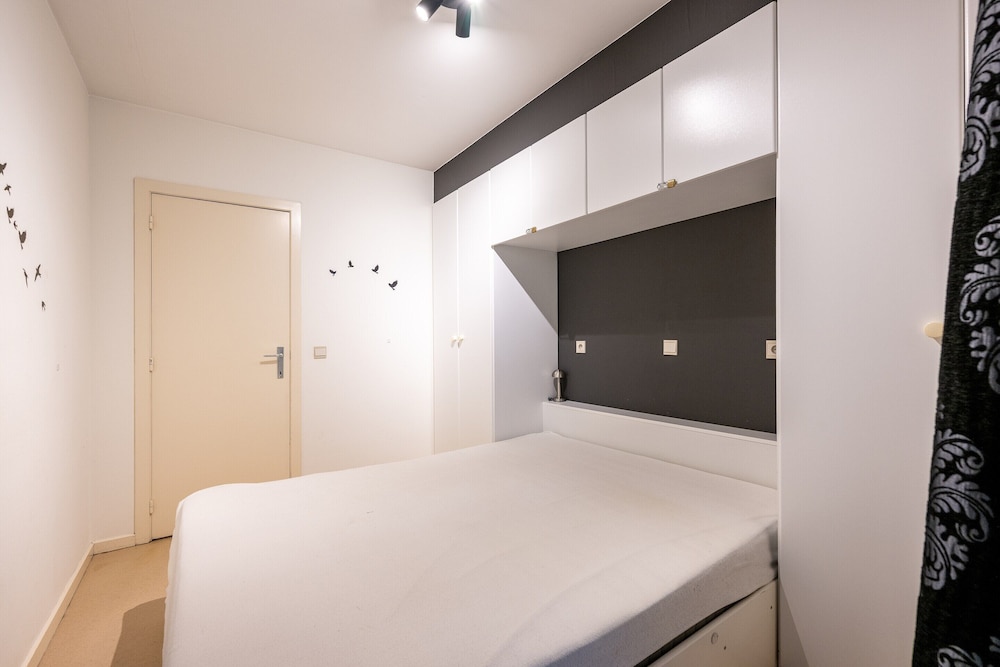 Seaview Apartment With Private Terrace