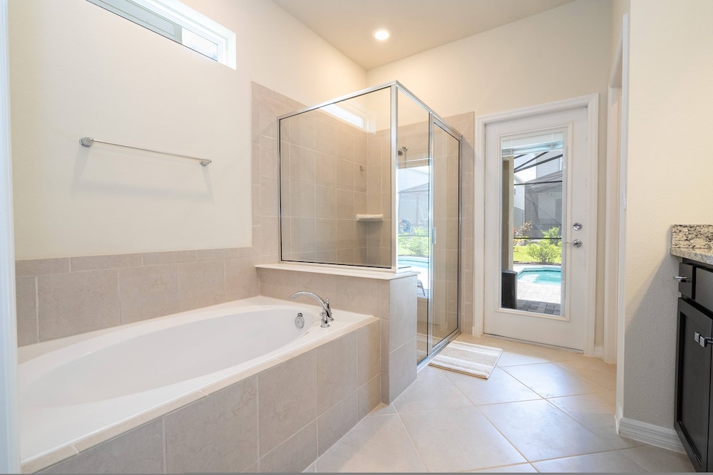 Windsor Cay 7BR Water Park Free