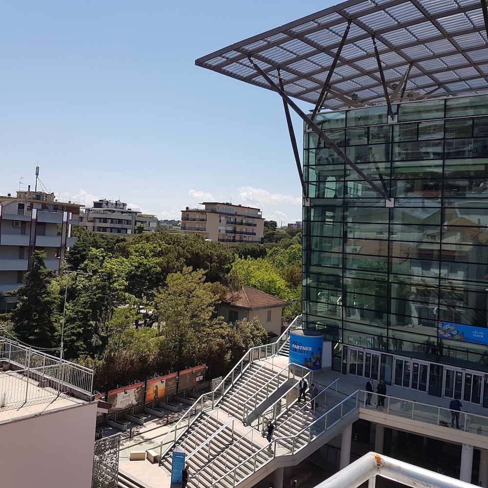 Hotel Ceccarini 9