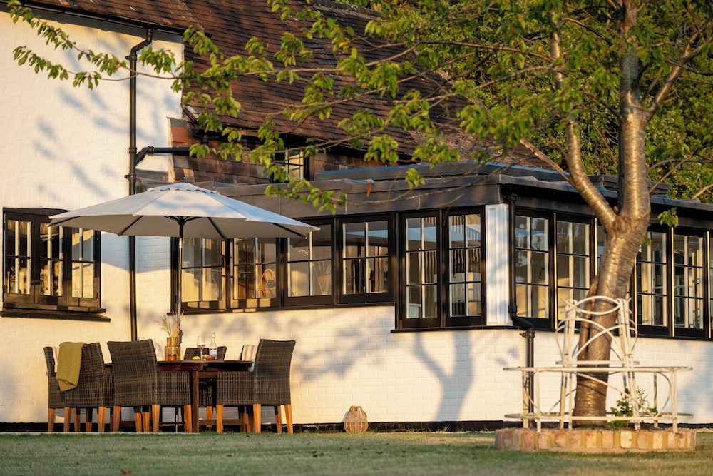 Gallops Cottage