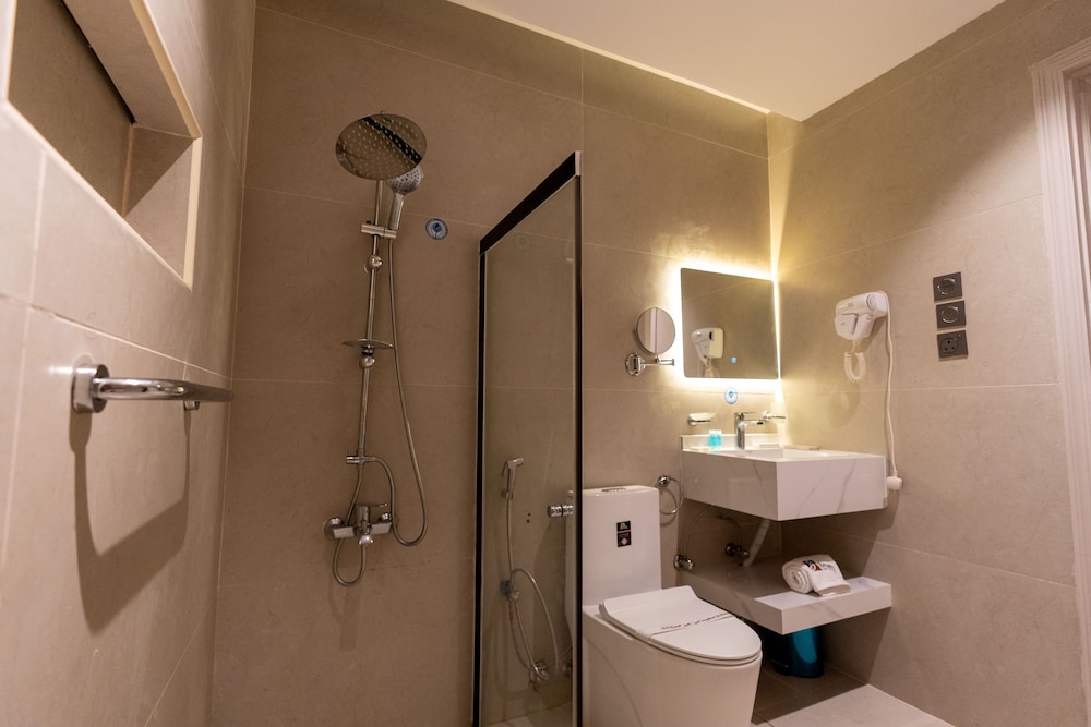 Brzeen Hotel - Riyadh - فندق برزين الرياض