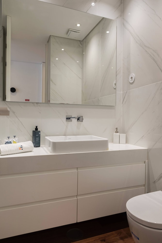 Liiiving in Porto - The Prestige Apartment 1F