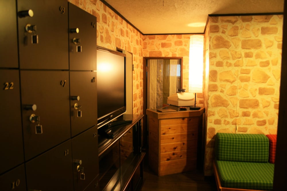 E-Joy Hostel