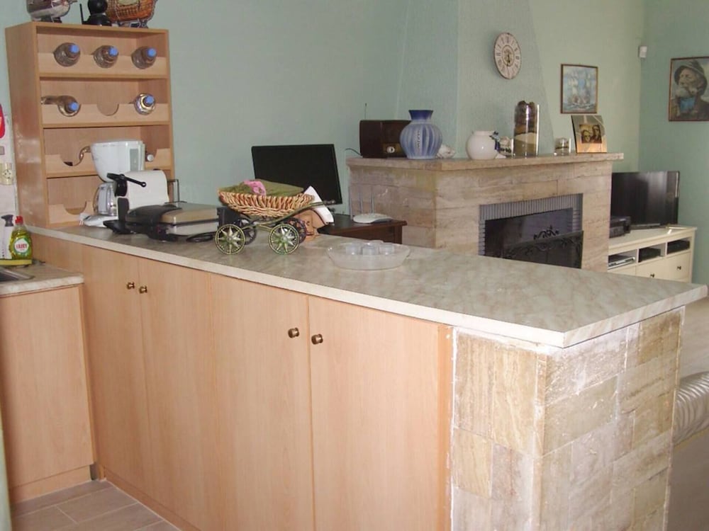 Feels Like Your Home at Ermioni view 4