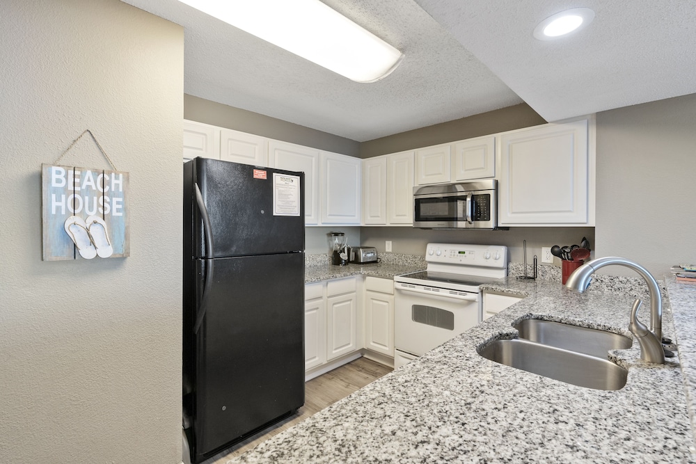 Grand Atlantic by Elliott Beach Rentals