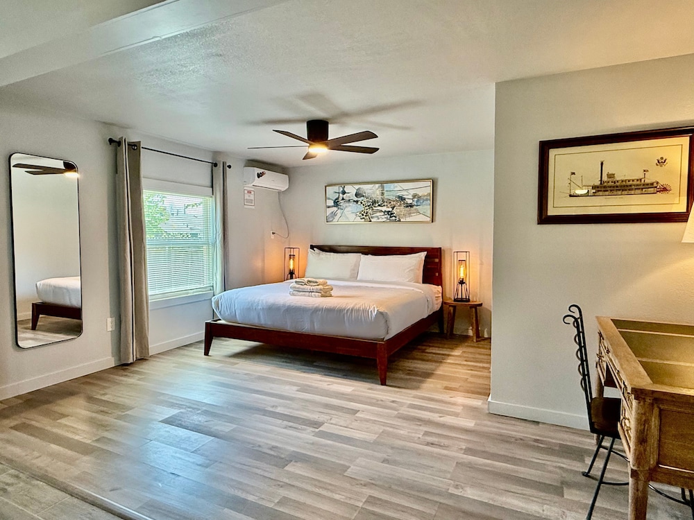 Comfortable Studio With Modern Touches 9A