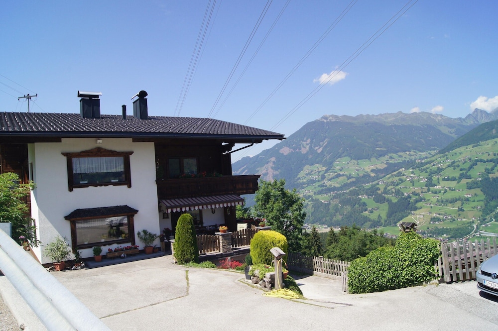 Holiday Apartment Near ski Area