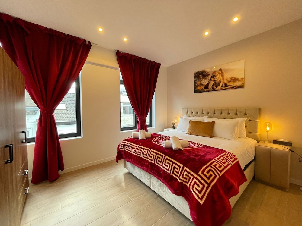 One Lux Stay Near Antwerp Central - 2 Bedroom 1 5 Bathroom