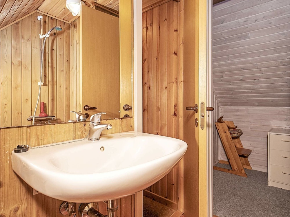 6 Person Holiday Home in Ulfborg