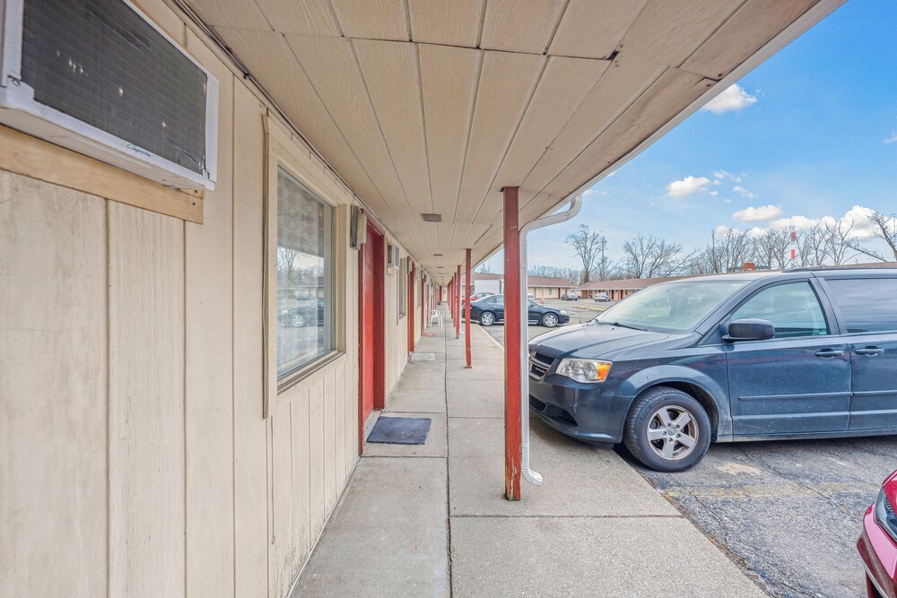 Flint Motel by OYO MI Near I-475