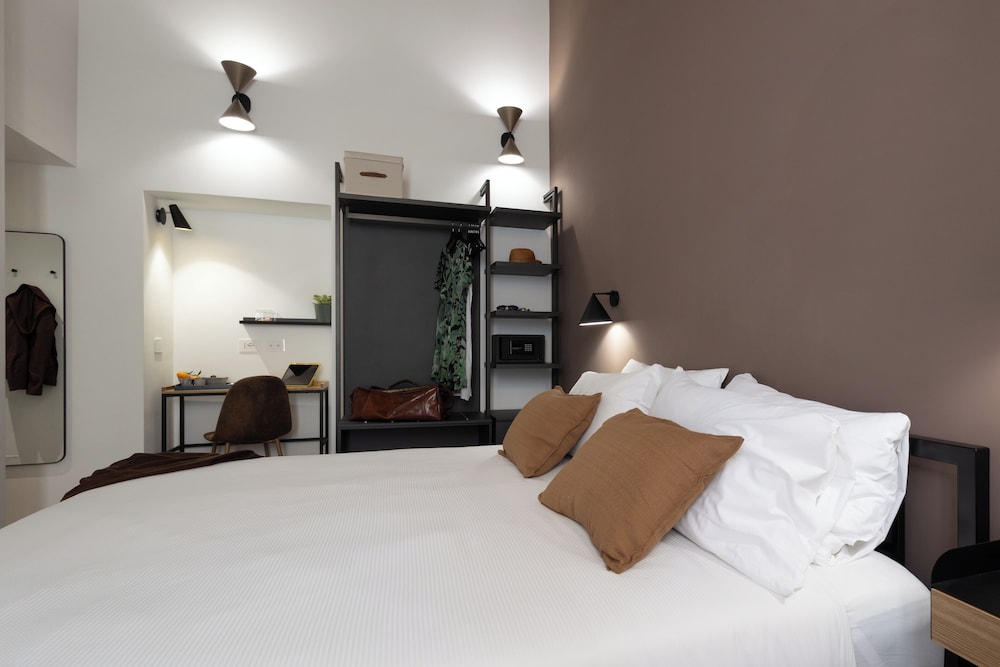 Style & Stone Guest House