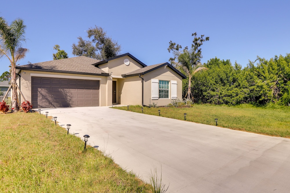 Airy Port Charlotte Home w/ Smart TV Near Beaches! view 5