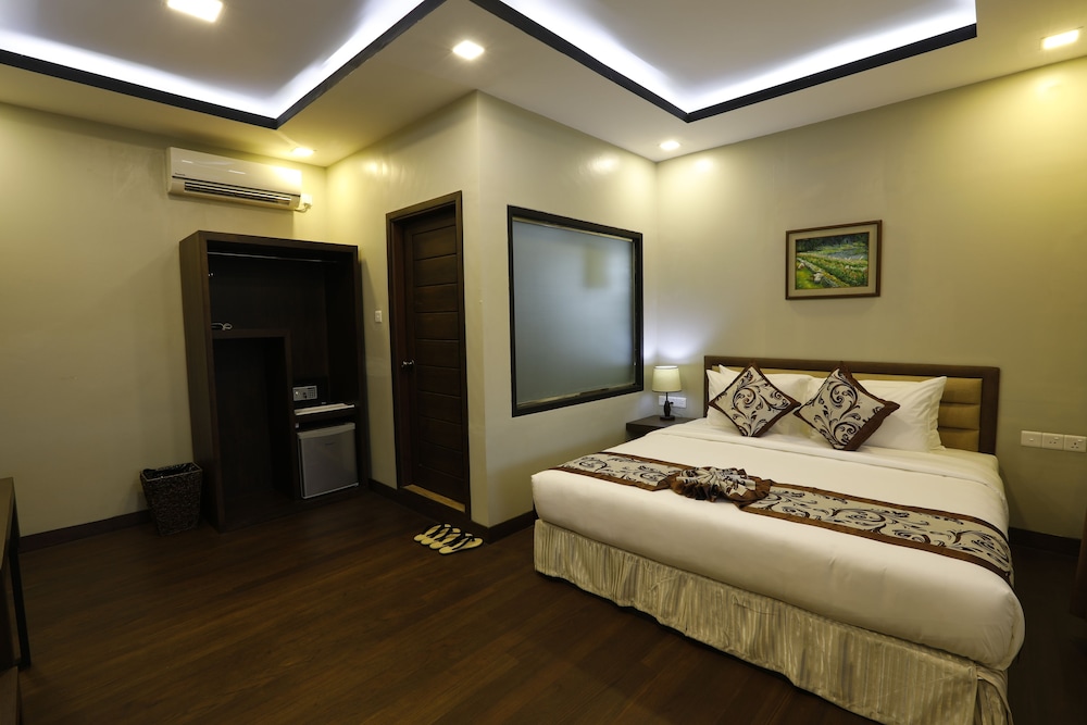 Cloud 10 Boutique Hotel