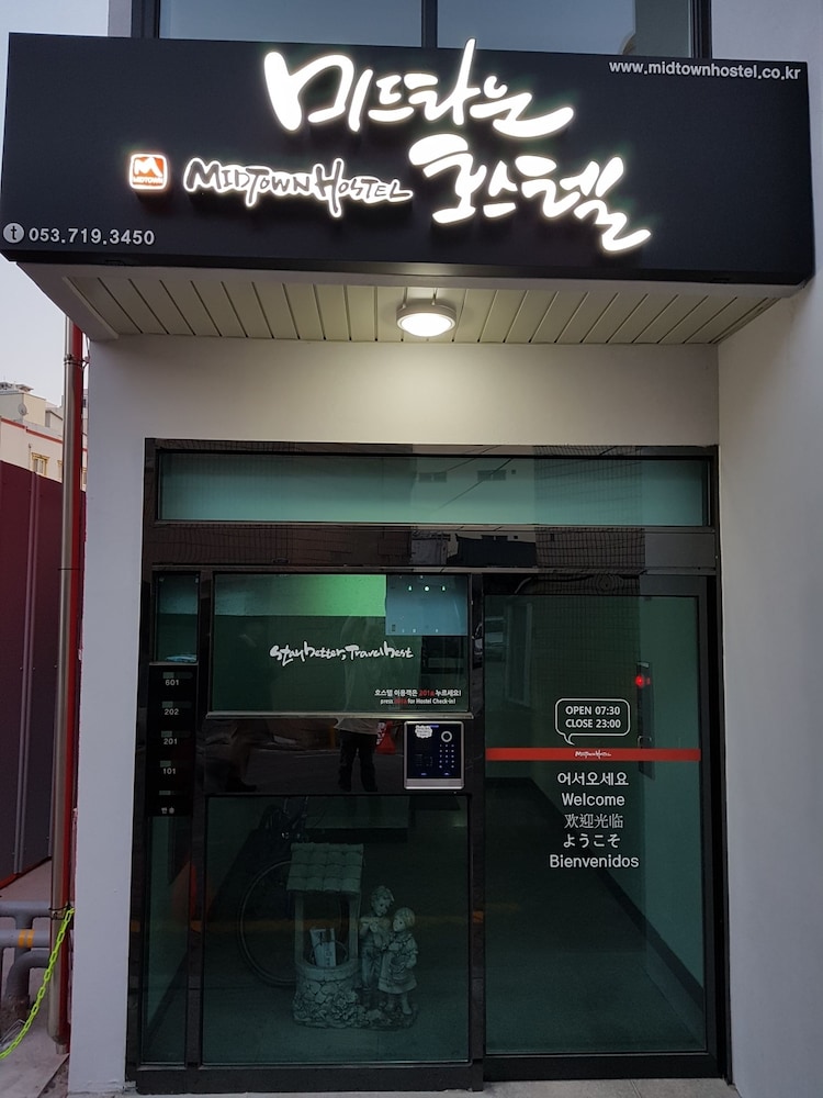 Midtown Hostel