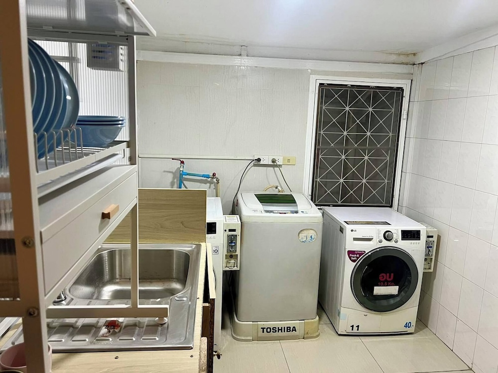Comfy Crib Hostel 2