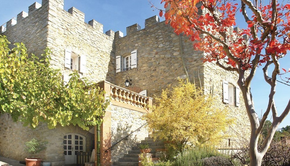 Le Castell du Vila - main view