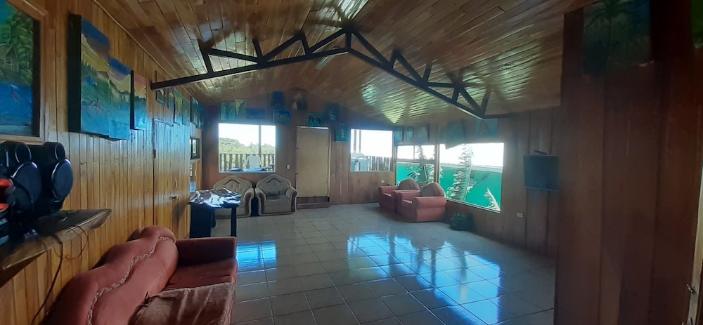 Hostel La Suerte